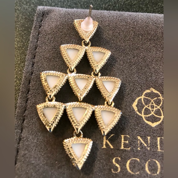 VGUC Kendra Scott Vintage Vale Earrings - Picture 9 of 14